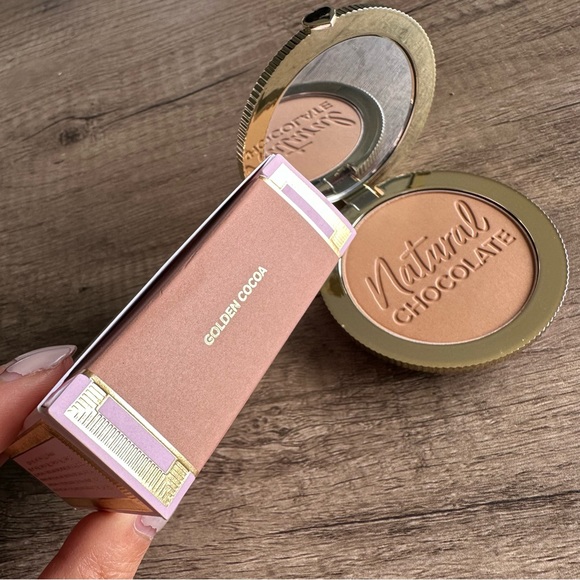 Too Faced Chocolate Soleil Natural Bronzer - Picture 4 of 4